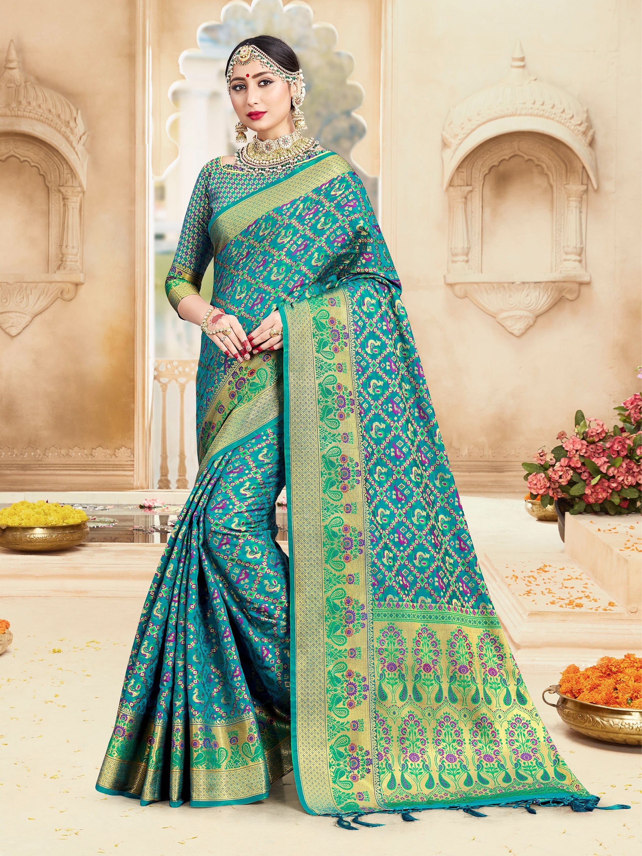 Elegant Turquoise Banarasi Art Silk Woven Saree
