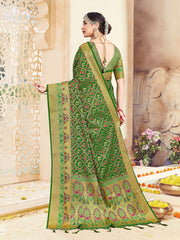 Beautiful `Green Banarasi Art Silk Woven Saree