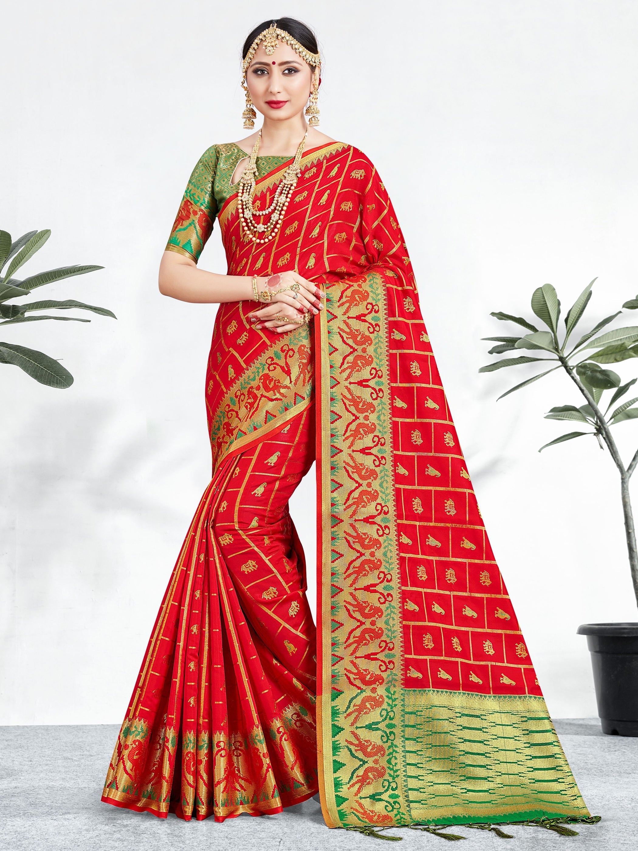 Chic Red Banarasi Art Silk Woven Saree