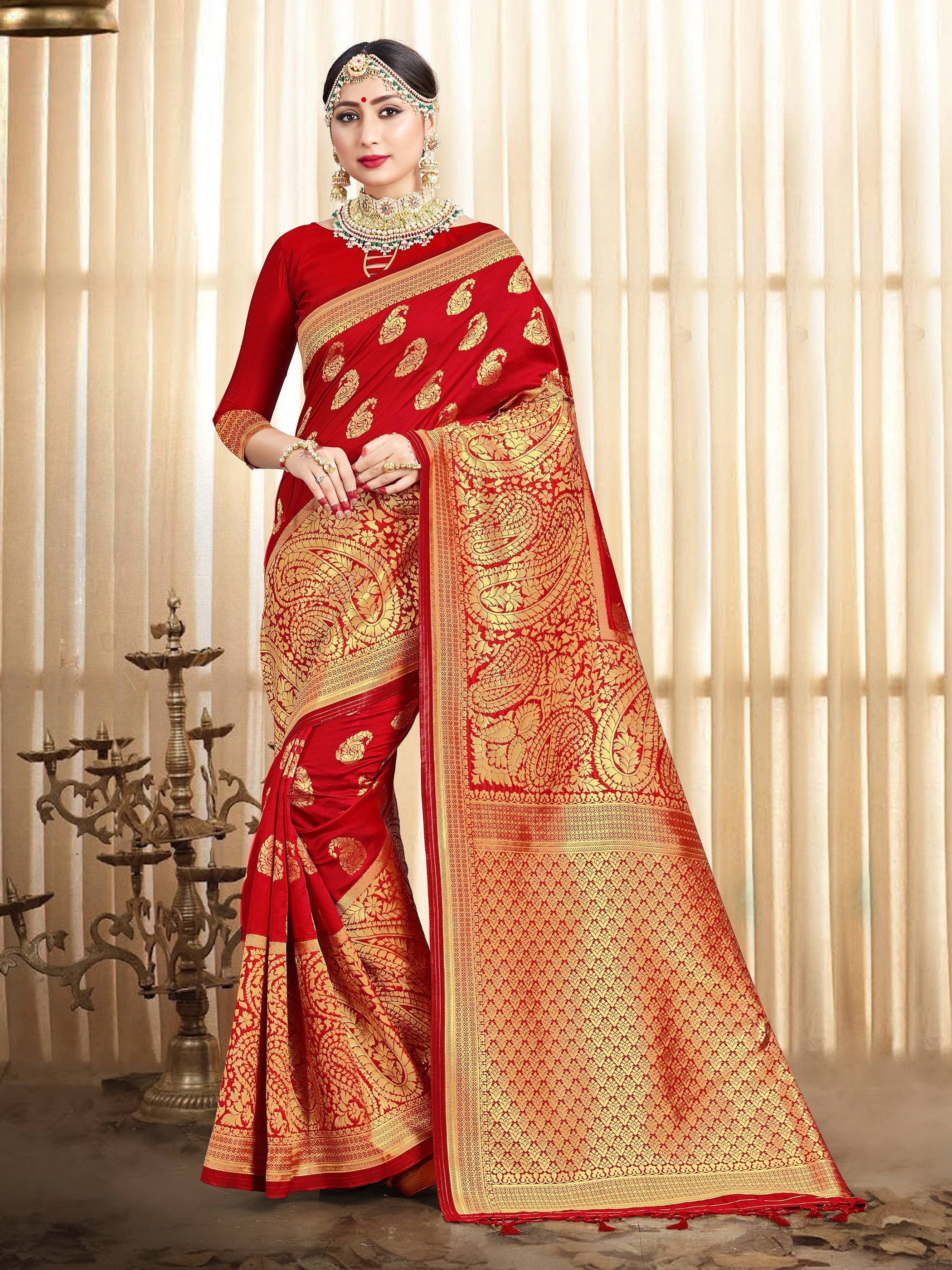 Chic Red Banarasi Art Silk Woven Saree