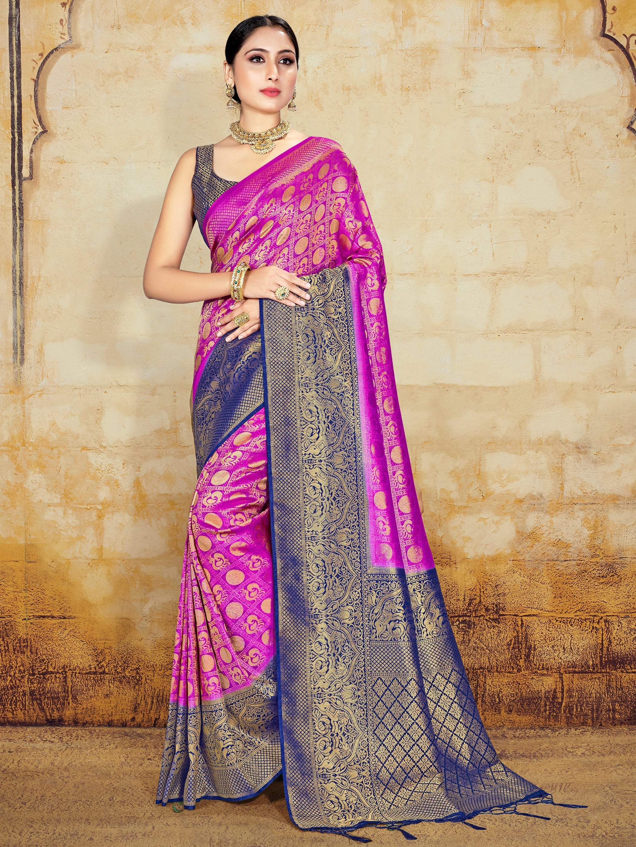 Elegant Pink Banarasi Art Silk Woven Saree