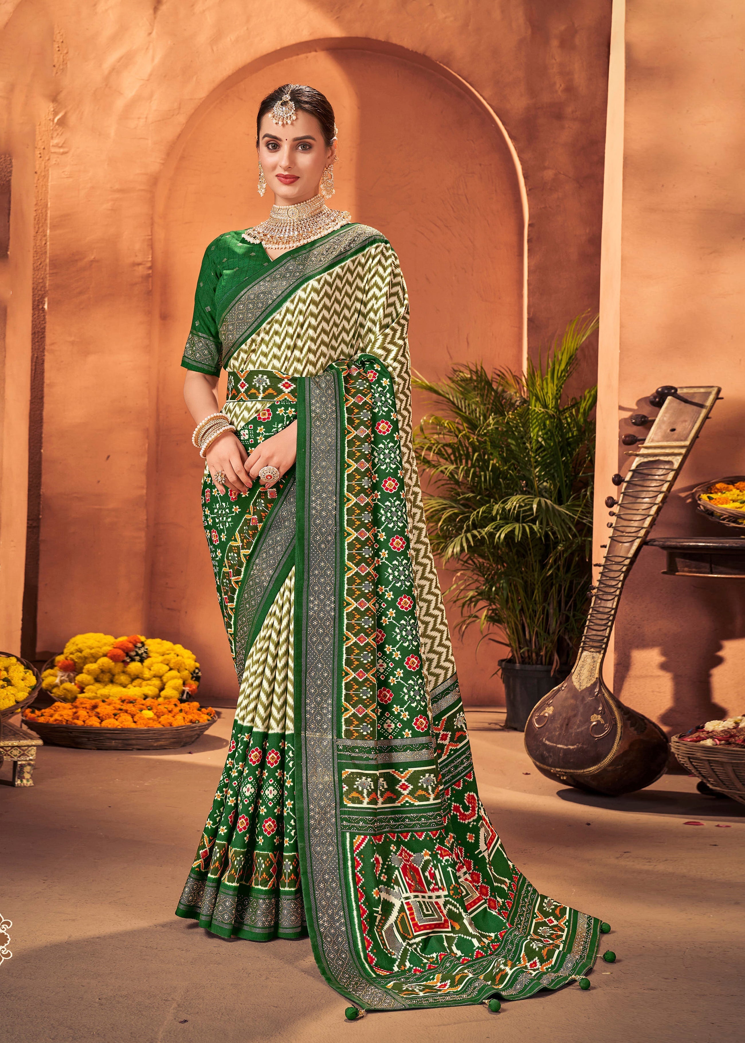 Elegant Cream Cotton-Silk Saree with Foil Print