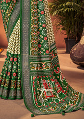 Elegant Cream Cotton-Silk Saree with Foil Print