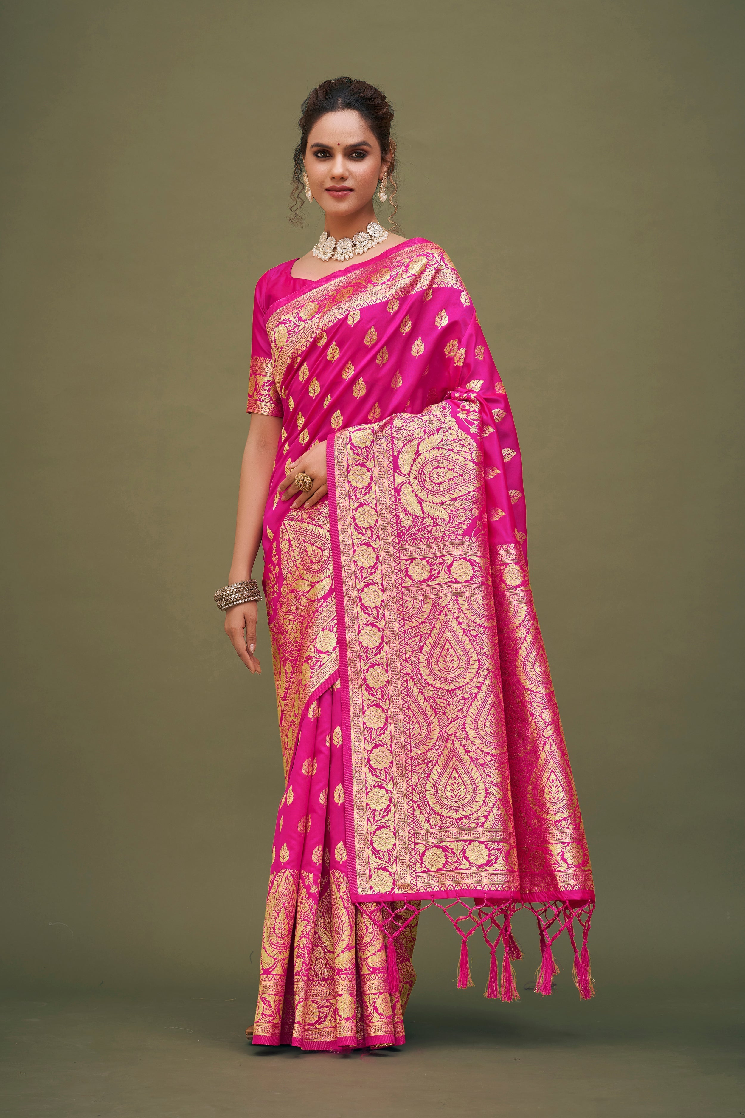 Elegant Pink Art Silk Banarasi Saree