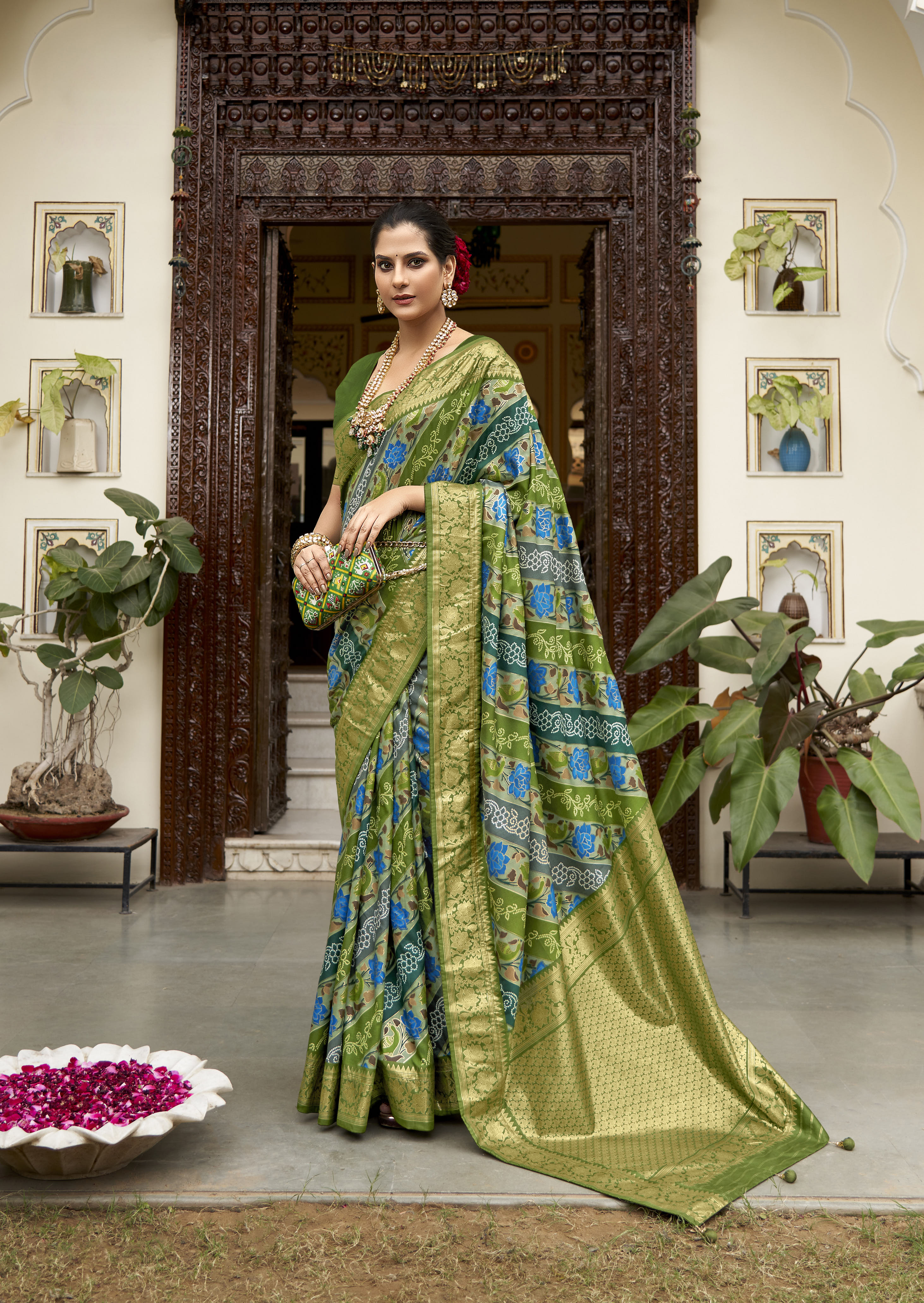 Shop Elegant Green Velvet Tussar Silk Floral Print Saree