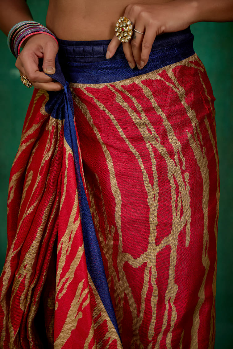 Shop Stylish Red Linen Printed Ready to Wear Sarees Online - Affordable Prices-RTW-1904